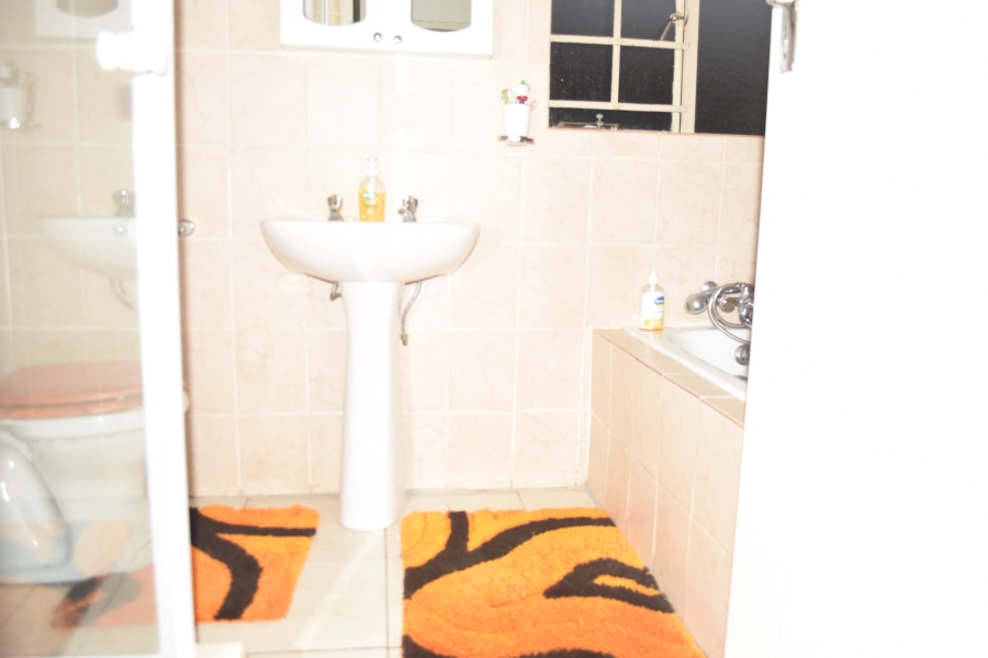 2 Bedroom Property for Sale in Annlin Gauteng