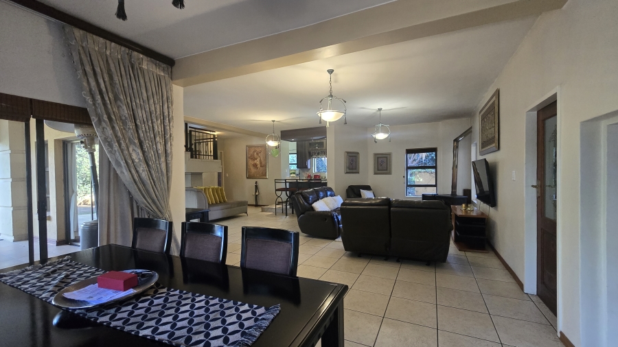 4 Bedroom Property for Sale in Woodhill Estate Gauteng