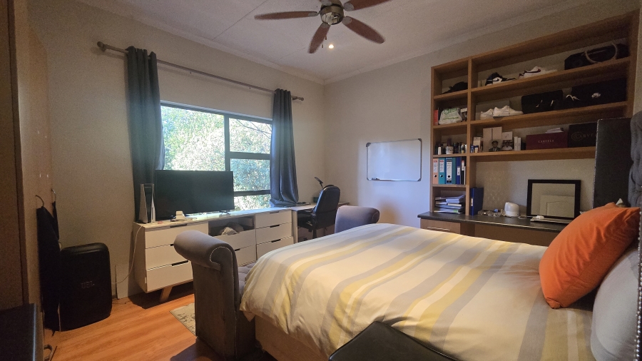 4 Bedroom Property for Sale in Woodhill Estate Gauteng