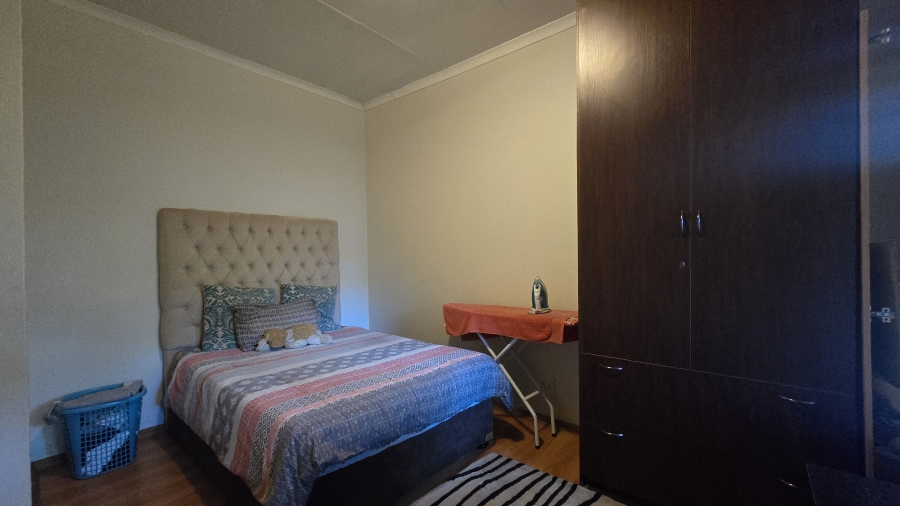 4 Bedroom Property for Sale in Woodhill Estate Gauteng