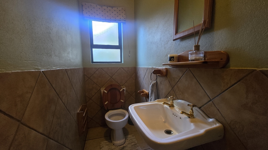 4 Bedroom Property for Sale in Woodhill Estate Gauteng