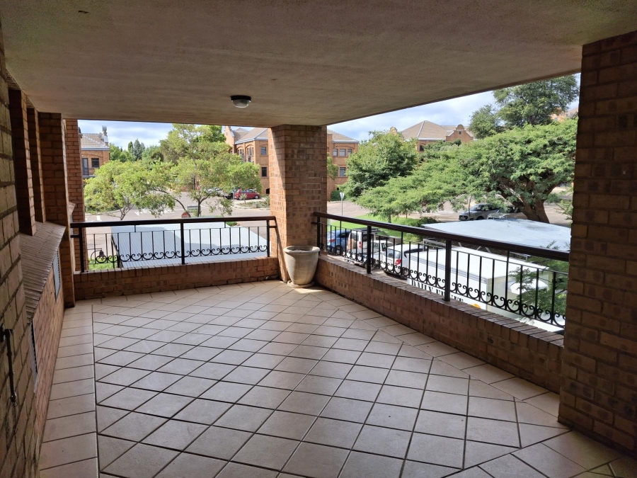 To Let commercial Property for Rent in Faerie Glen Gauteng