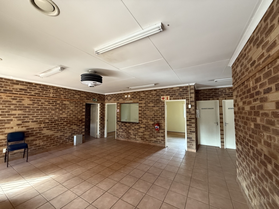 To Let commercial Property for Rent in Ravenswood Gauteng