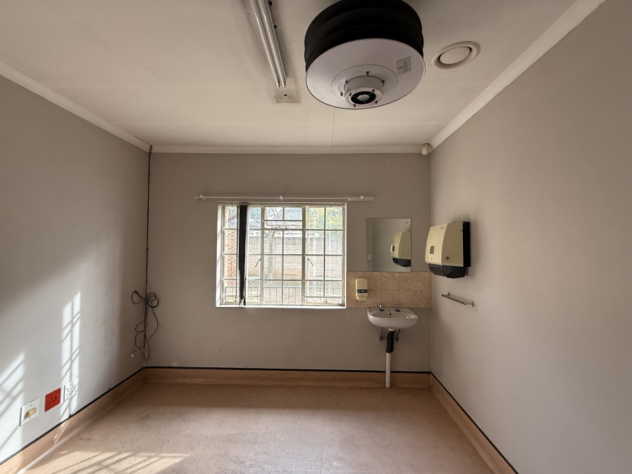 To Let commercial Property for Rent in Ravenswood Gauteng