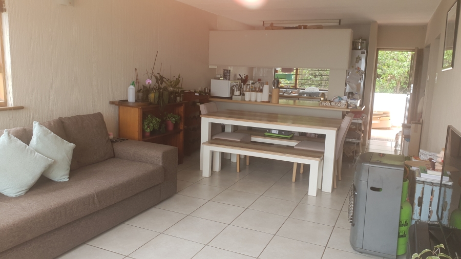 To Let 2 Bedroom Property for Rent in Northcliff Gauteng