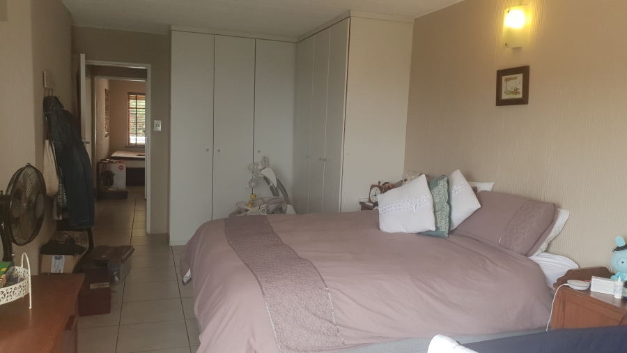 To Let 2 Bedroom Property for Rent in Northcliff Gauteng