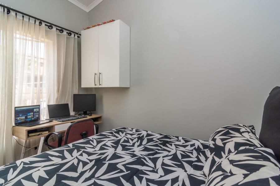 2 Bedroom Property for Sale in Wilgeheuwel Gauteng