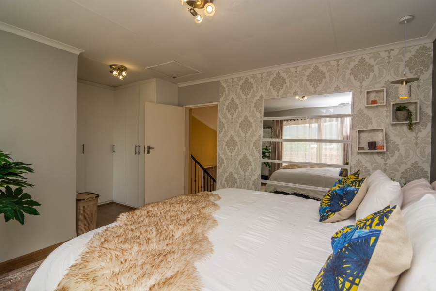2 Bedroom Property for Sale in Wilgeheuwel Gauteng