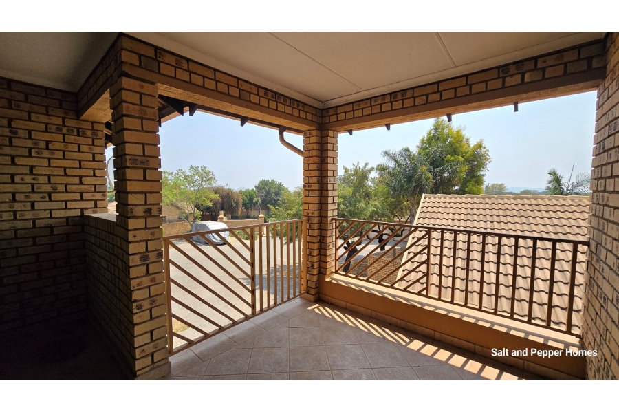 2 Bedroom Property for Sale in Magalieskruin Gauteng