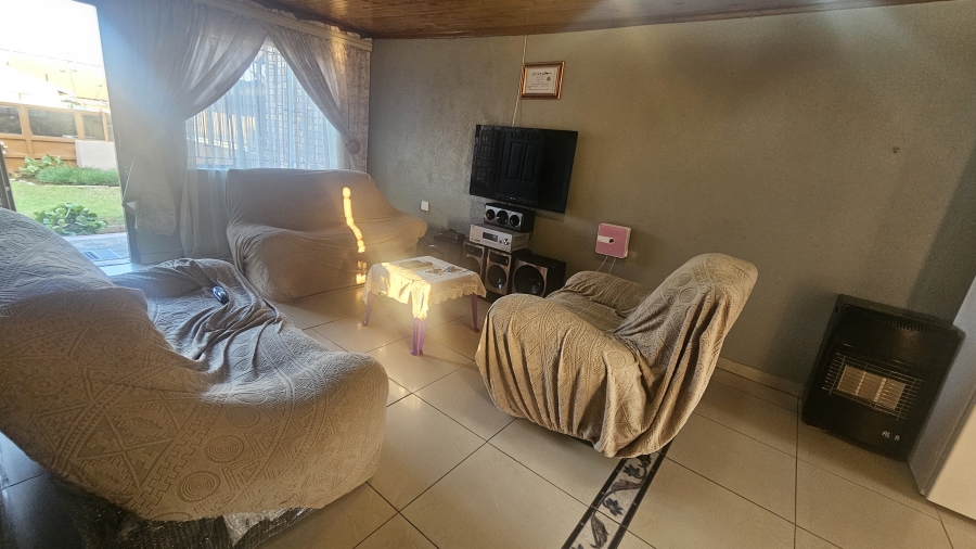 3 Bedroom Property for Sale in Daveyton Gauteng