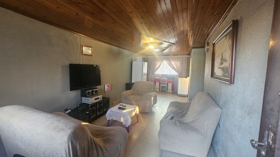 3 Bedroom Property for Sale in Daveyton Gauteng