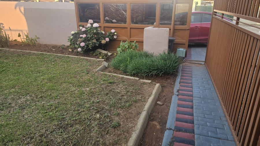3 Bedroom Property for Sale in Daveyton Gauteng