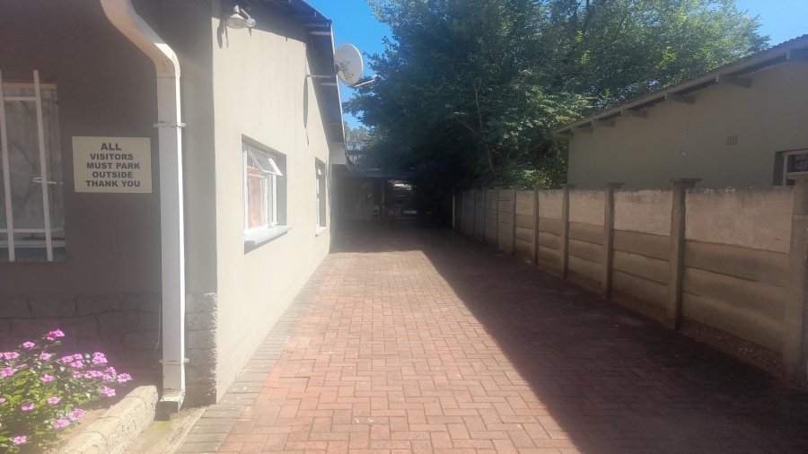 1 Bedroom Property for Sale in Vanderbijlpark SW 5 Gauteng