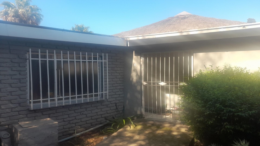 1 Bedroom Property for Sale in Vanderbijlpark SW 5 Gauteng