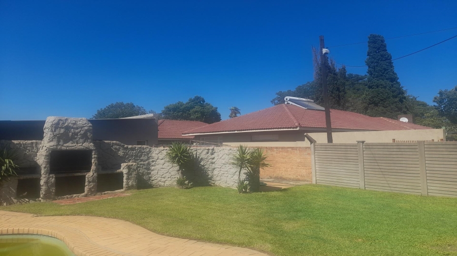 1 Bedroom Property for Sale in Vanderbijlpark SW 5 Gauteng