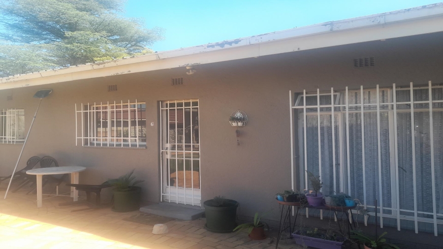 1 Bedroom Property for Sale in Vanderbijlpark SW 5 Gauteng