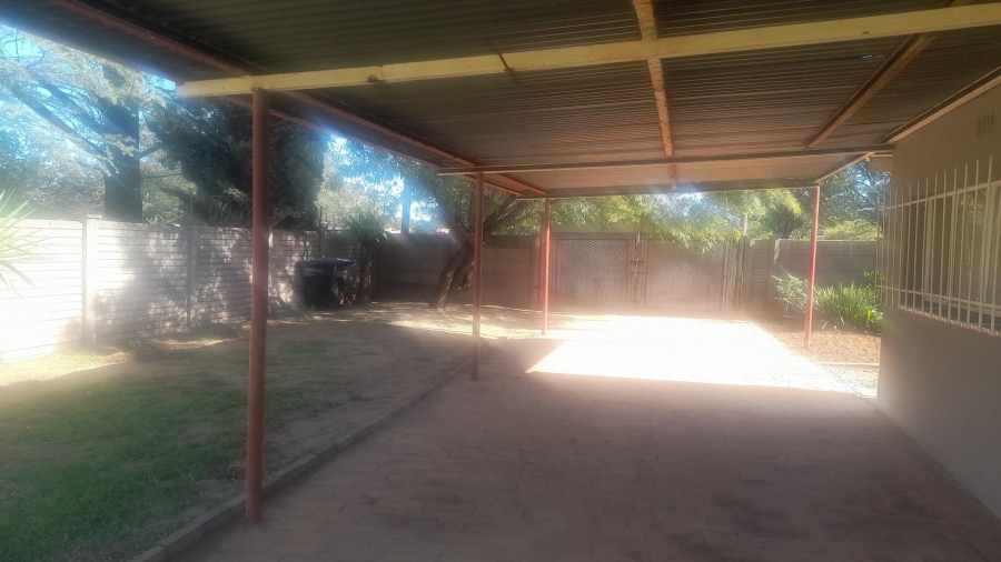 1 Bedroom Property for Sale in Vanderbijlpark SW 5 Gauteng