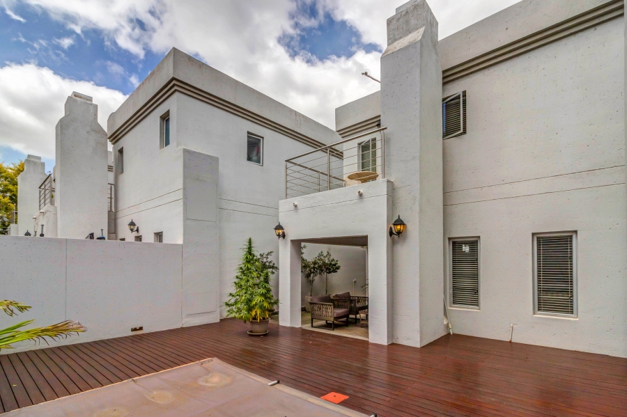 To Let 3 Bedroom Property for Rent in Craigavon Gauteng