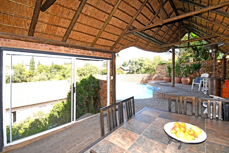 6 Bedroom Property for Sale in Northcliff Gauteng