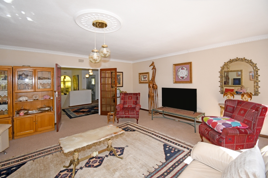 6 Bedroom Property for Sale in Northcliff Gauteng