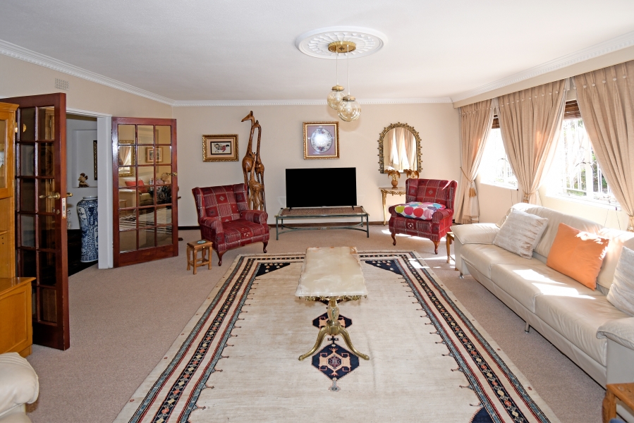 6 Bedroom Property for Sale in Northcliff Gauteng
