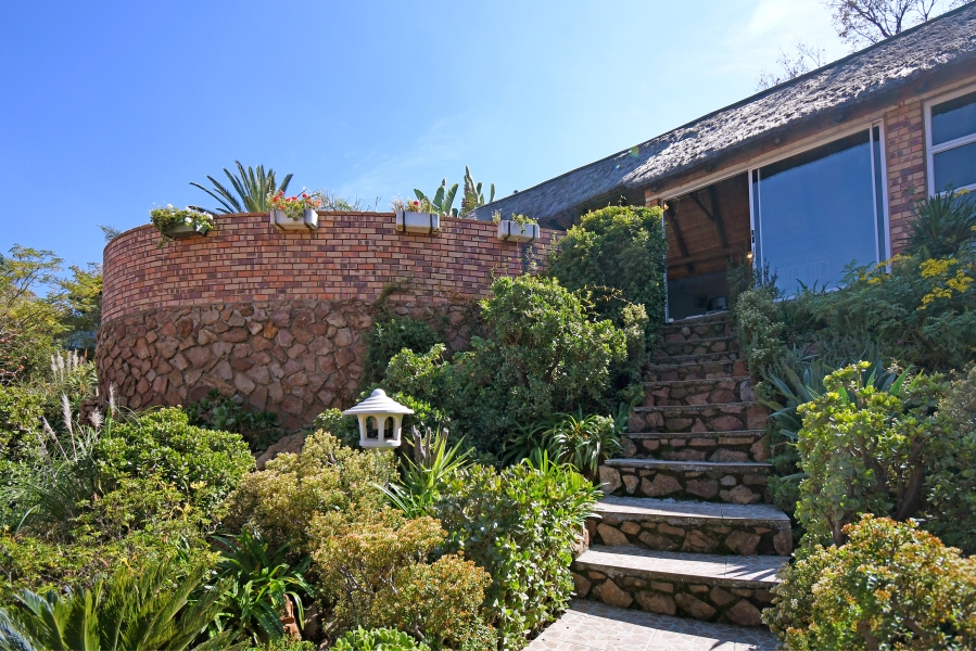 6 Bedroom Property for Sale in Northcliff Gauteng