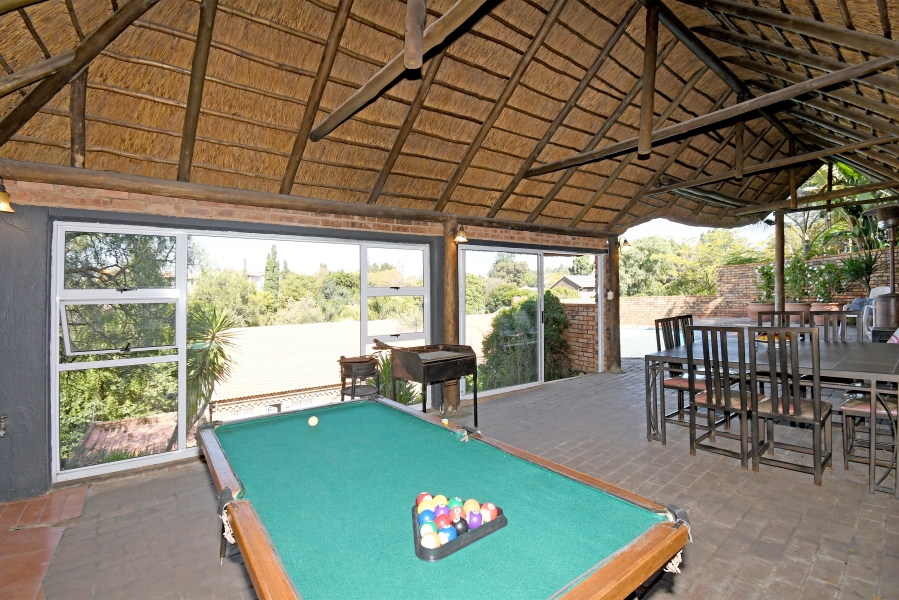 6 Bedroom Property for Sale in Northcliff Gauteng