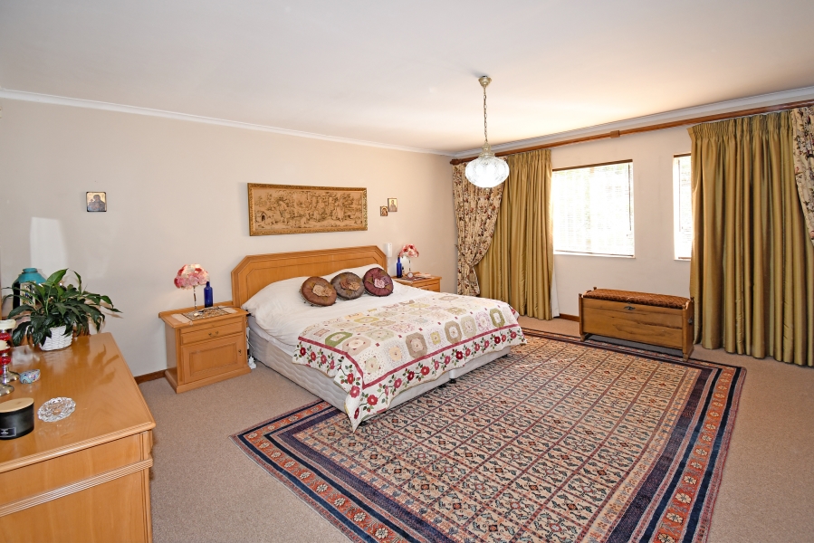 6 Bedroom Property for Sale in Northcliff Gauteng