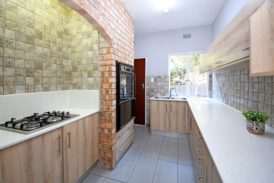 6 Bedroom Property for Sale in Northcliff Gauteng