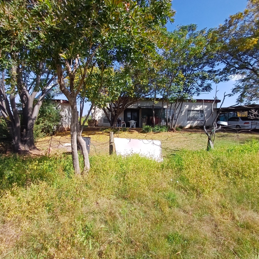 4 Bedroom Property for Sale in Nooitgedacht AH Gauteng