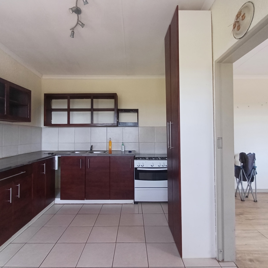 4 Bedroom Property for Sale in Nooitgedacht AH Gauteng