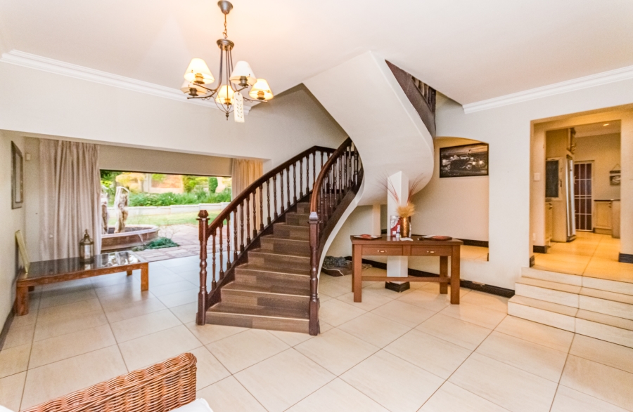 5 Bedroom Property for Sale in Chancliff A H Gauteng