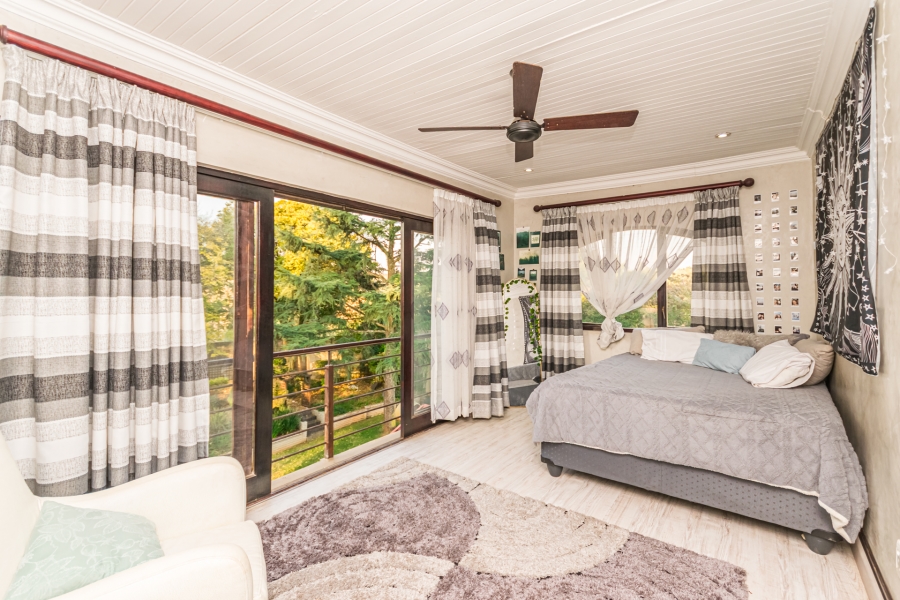 5 Bedroom Property for Sale in Chancliff A H Gauteng