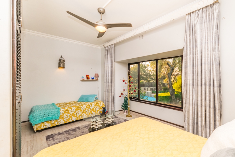 5 Bedroom Property for Sale in Chancliff A H Gauteng