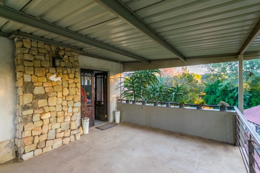 5 Bedroom Property for Sale in Chancliff A H Gauteng