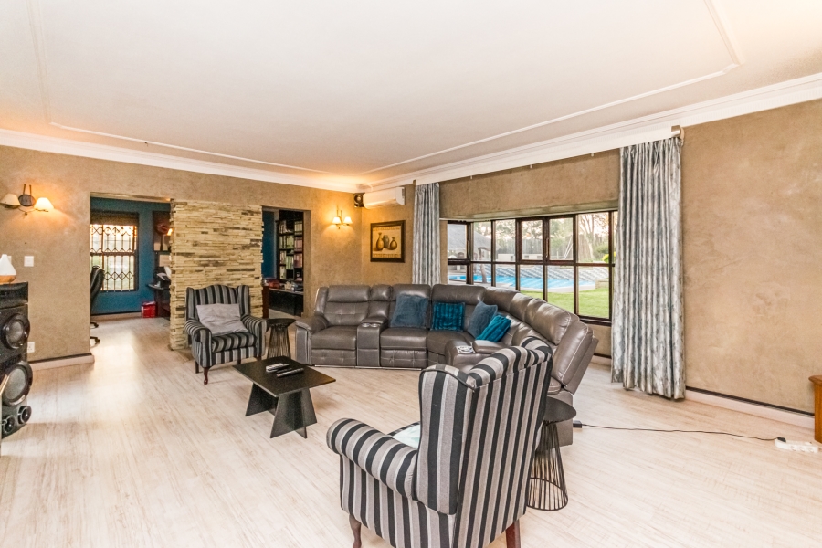 5 Bedroom Property for Sale in Chancliff A H Gauteng