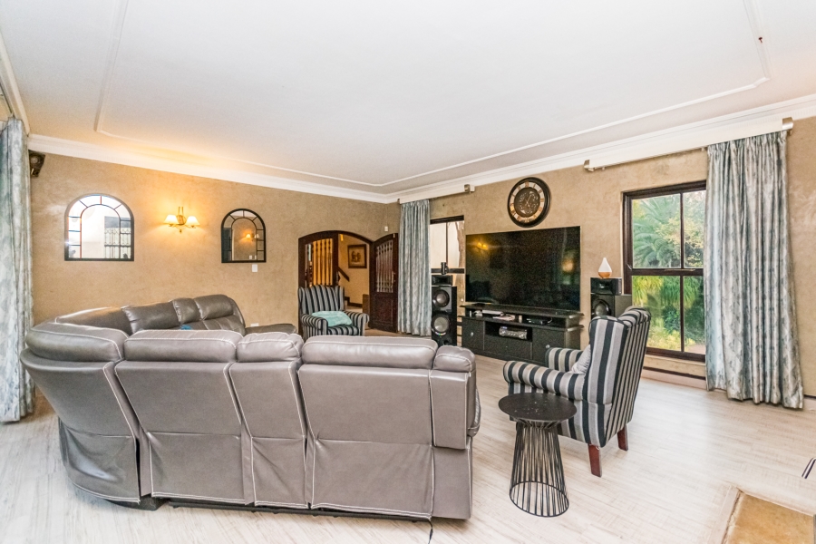 5 Bedroom Property for Sale in Chancliff A H Gauteng