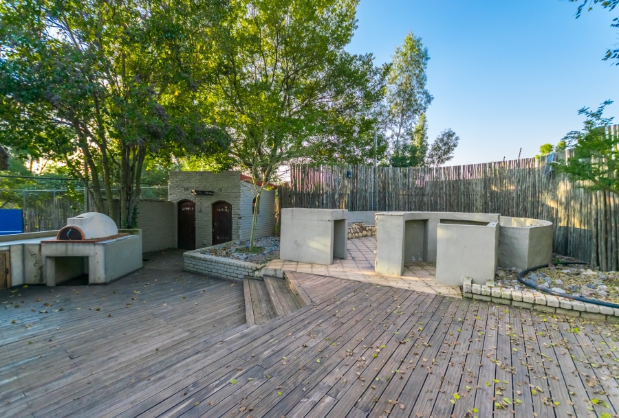5 Bedroom Property for Sale in Chancliff A H Gauteng