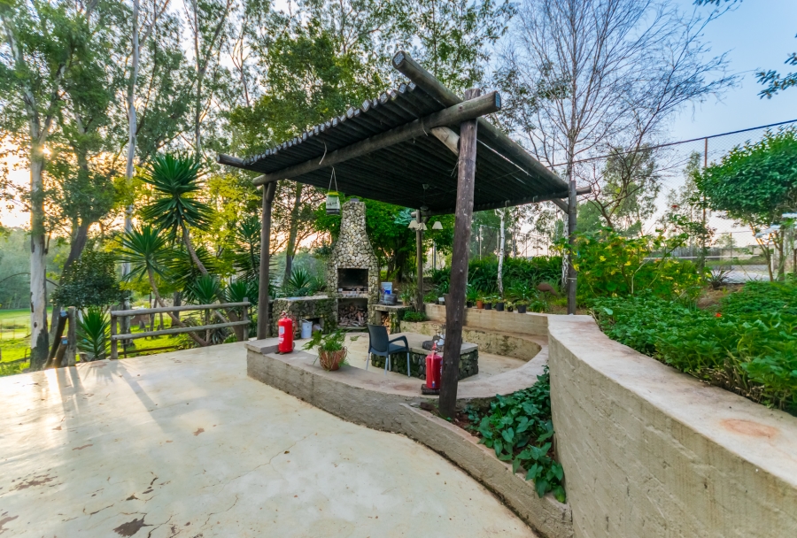 5 Bedroom Property for Sale in Chancliff A H Gauteng