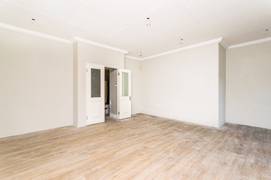 5 Bedroom Property for Sale in Chancliff A H Gauteng