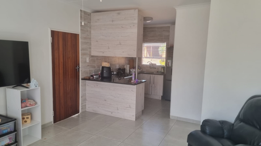 2 Bedroom Property for Sale in Allens Nek Gauteng