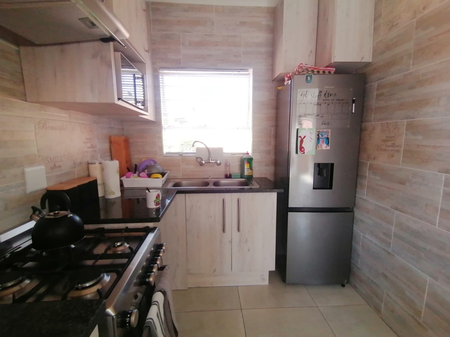 2 Bedroom Property for Sale in Allens Nek Gauteng