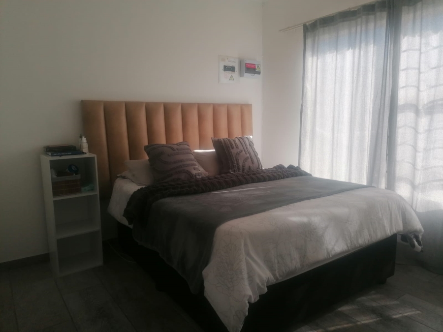 2 Bedroom Property for Sale in Allens Nek Gauteng