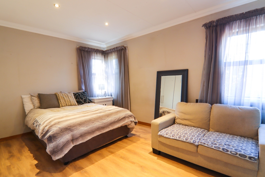 3 Bedroom Property for Sale in Rietvalleirand Gauteng