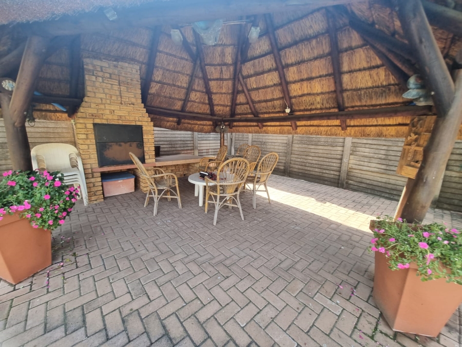 3 Bedroom Property for Sale in Arcon Park Gauteng
