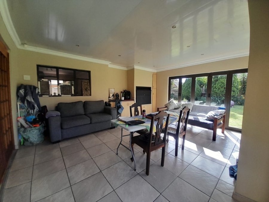 To Let 4 Bedroom Property for Rent in Vanderbijlpark SE 4 Gauteng