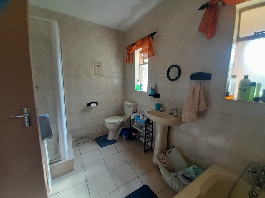 To Let 4 Bedroom Property for Rent in Vanderbijlpark SE 4 Gauteng