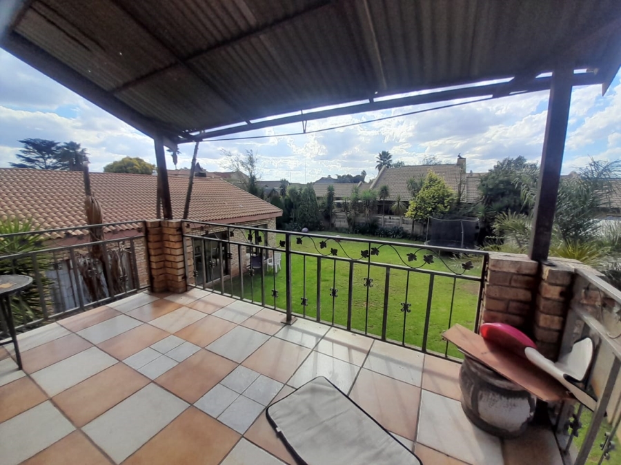 To Let 4 Bedroom Property for Rent in Vanderbijlpark SE 4 Gauteng