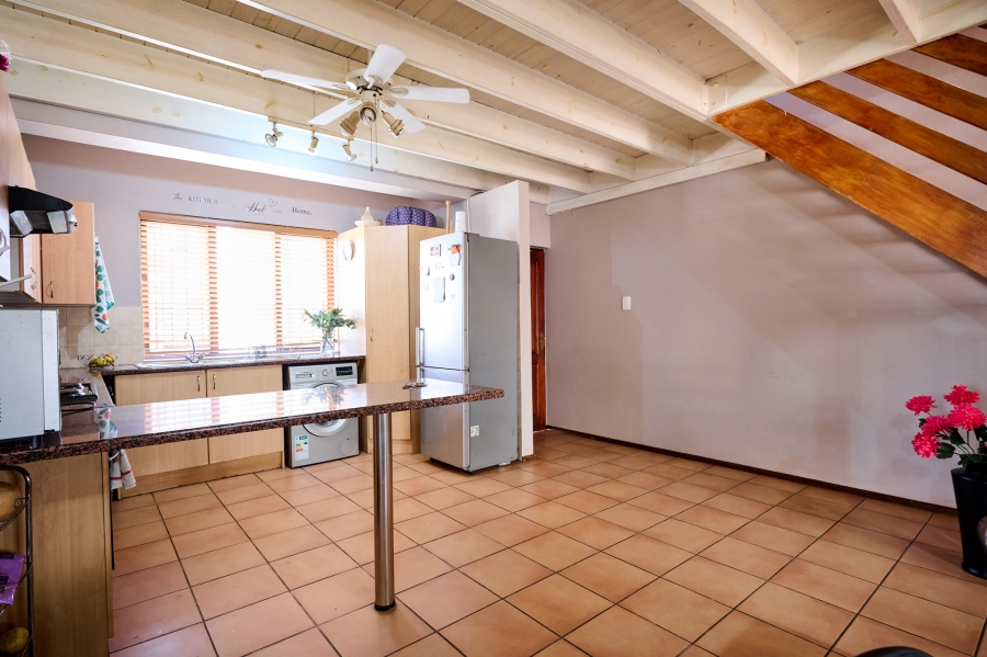 3 Bedroom Property for Sale in Halfway Gardens Gauteng
