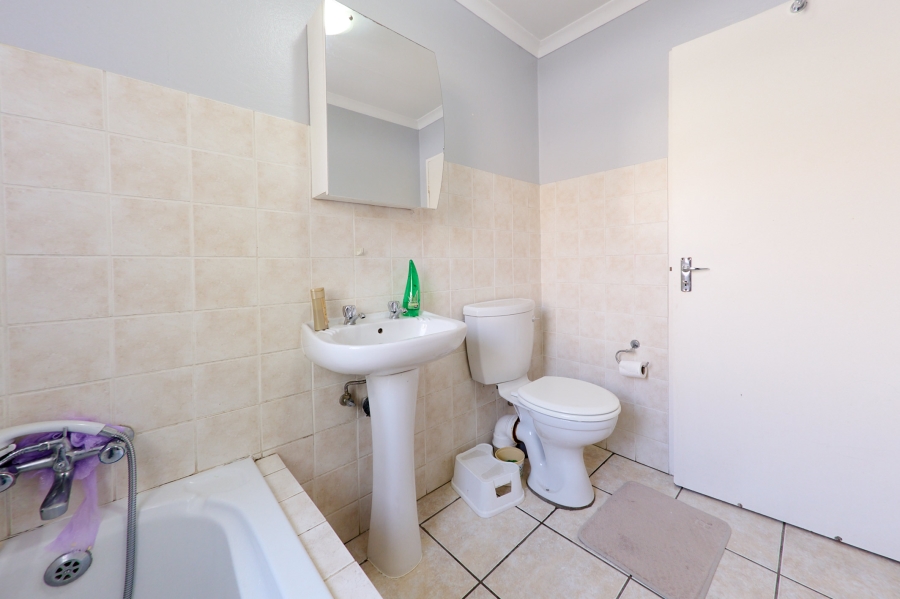 3 Bedroom Property for Sale in Halfway Gardens Gauteng